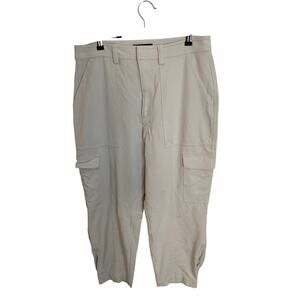 Banana Republic Cargo‎ cropped pants size 12